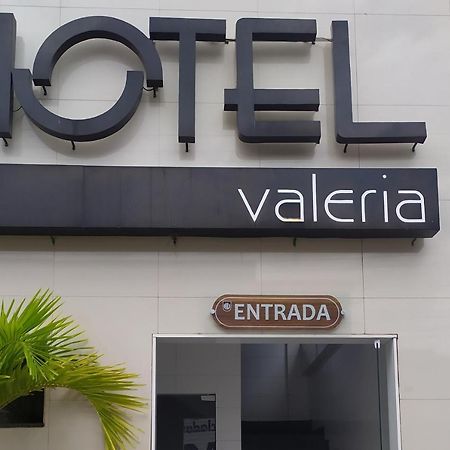Oyo Hotel Valeria Salvador Exterior foto