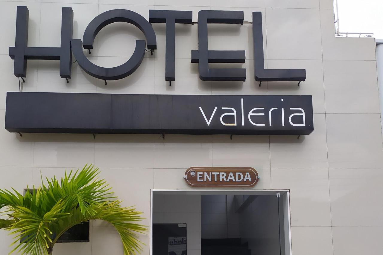 Oyo Hotel Valeria Salvador Exterior foto